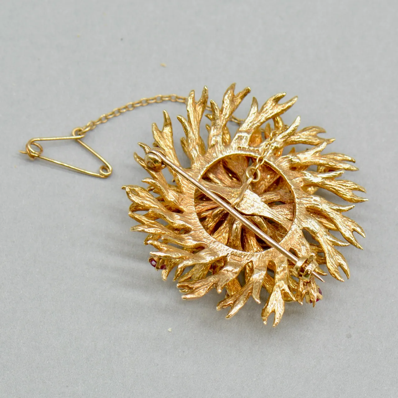 1970s Large Modernistic Brutalist Floral Ruby Floral Brooch (1.35cts)