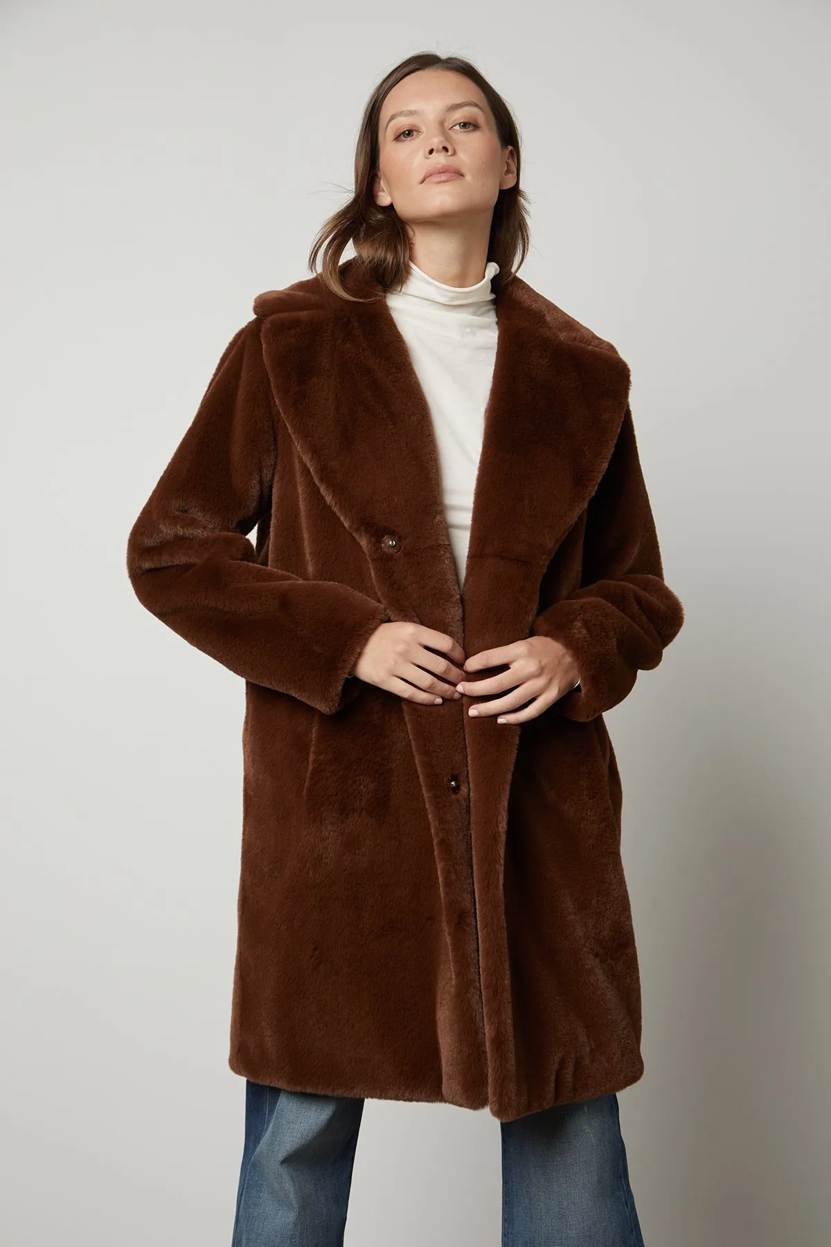 EVALYN Lux Faux Fur Coat in Brown