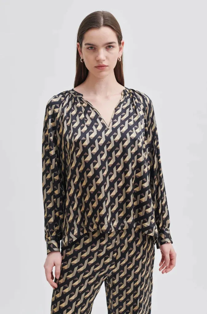 Second Female Hopi Blouse in Geo Print