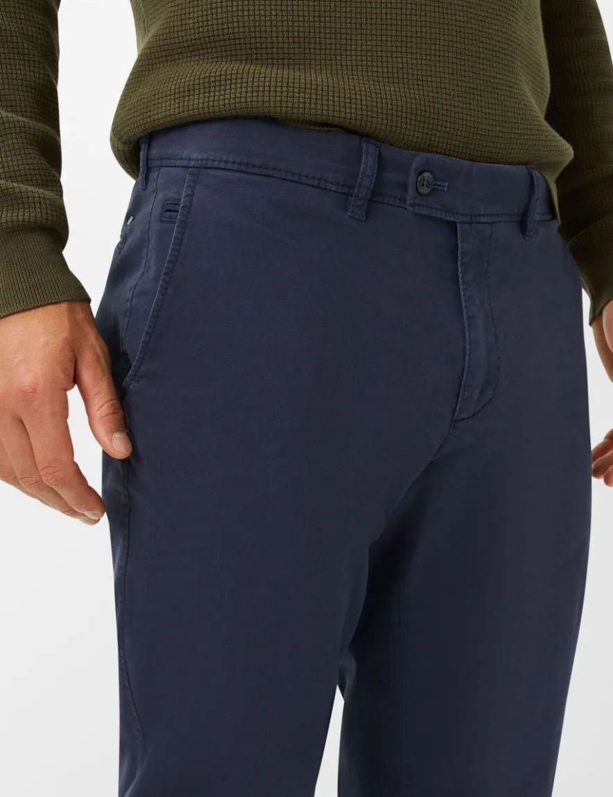 Triple Stone: Flat-Front Pants in Regular Fit
