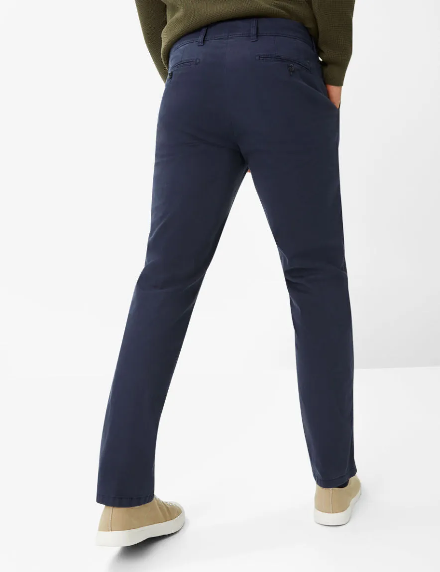 Triple Stone: Flat-Front Pants in Regular Fit